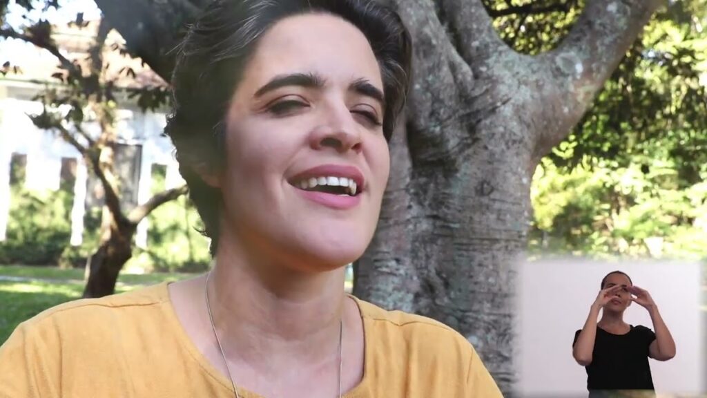 Olho Para Além De mim (LIBRAS)